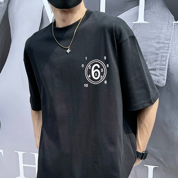 エムエム6 オーバーサイズ ナンバーロゴ Tシャツ 偽物 Maq50313